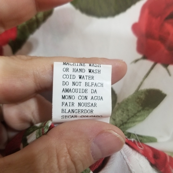 Women's White Floral Cold Shoulder Sar Michel Pearl Neckline Blouse - Picture 7 of 7